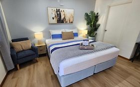 Gold City Motel